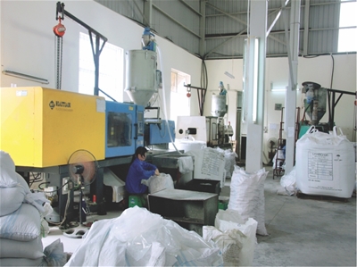 Công nghệ thiết bị sản xuất phôi, chai PET